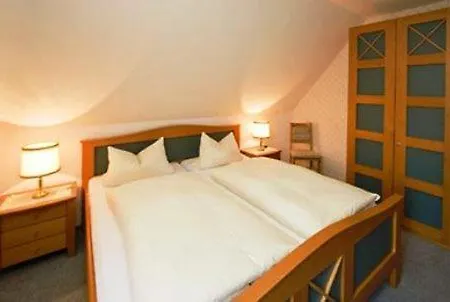 Hotel Beningaburg 3*
